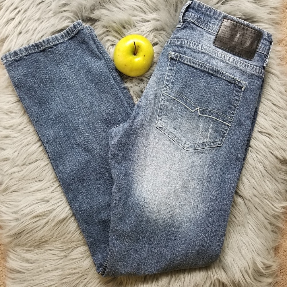 BUFFALO SIZE 30×L 32 STRAIGHT LEG